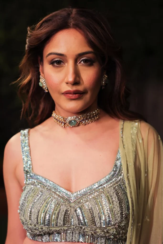 Ethnic fashion outfit ideas Surbhi Chandna