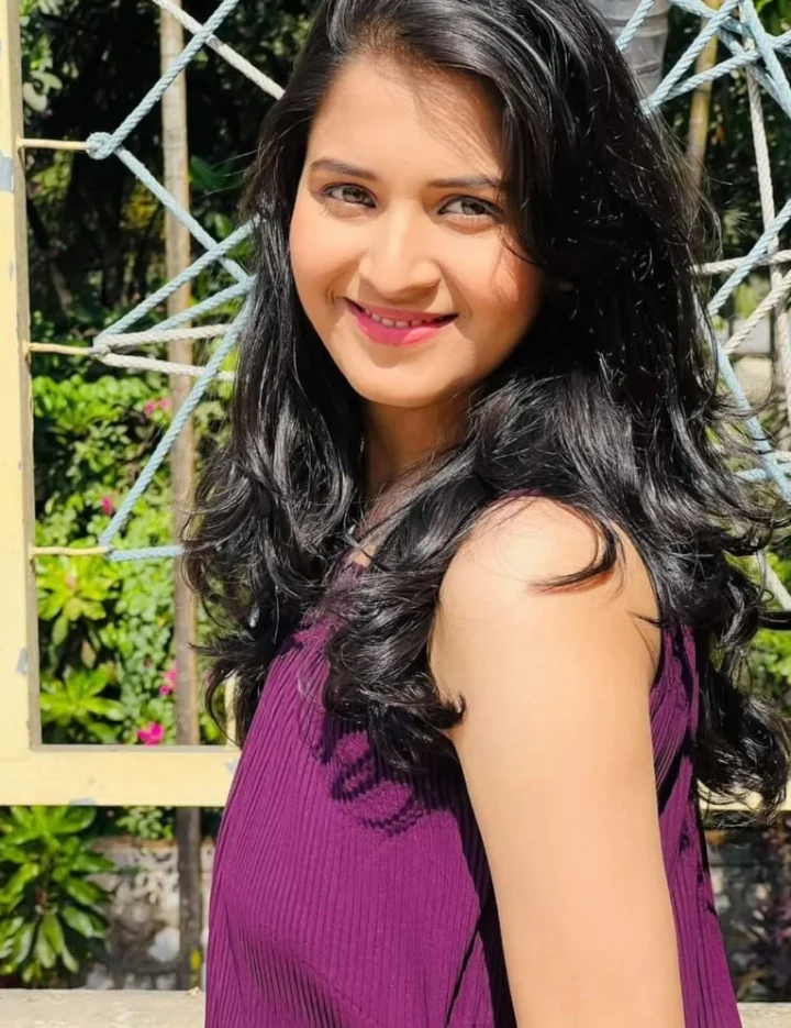 Mahima Mhatre has long hair