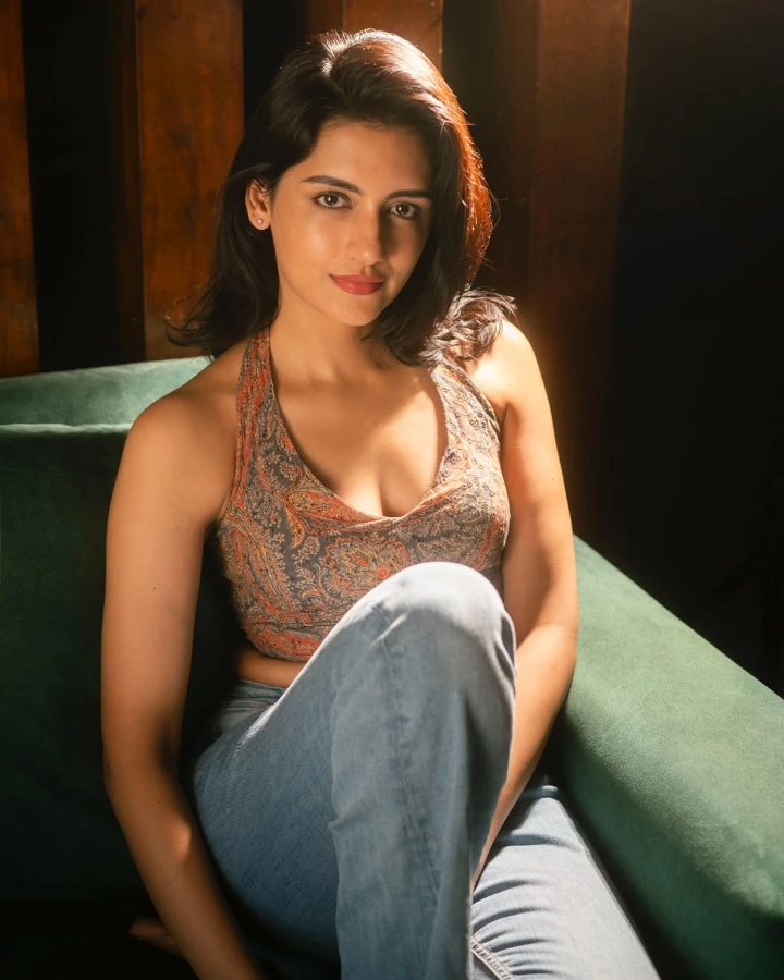 Nivaashiyni Krishnan as an Indian Influencer Entrepreneur