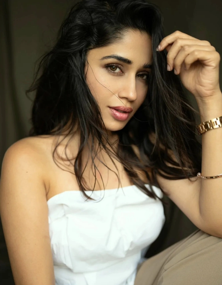 Purniemaa Dey in Kunya Rajachi Ga Tu Rani