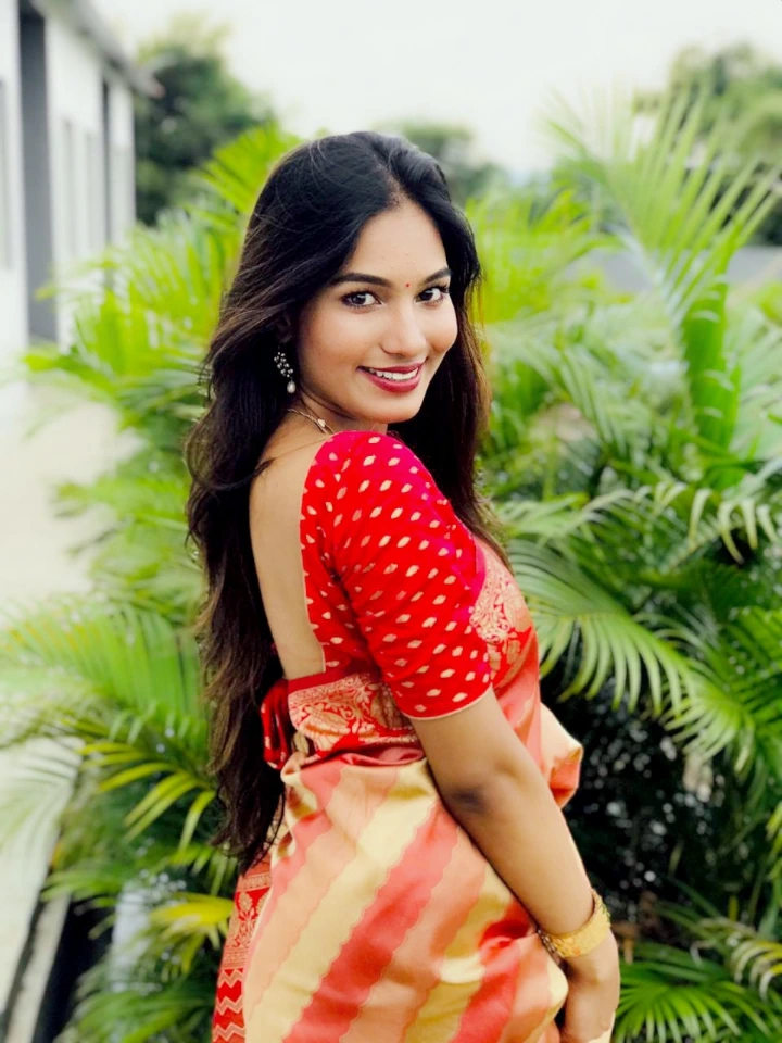 Purva Shinde Hot Image