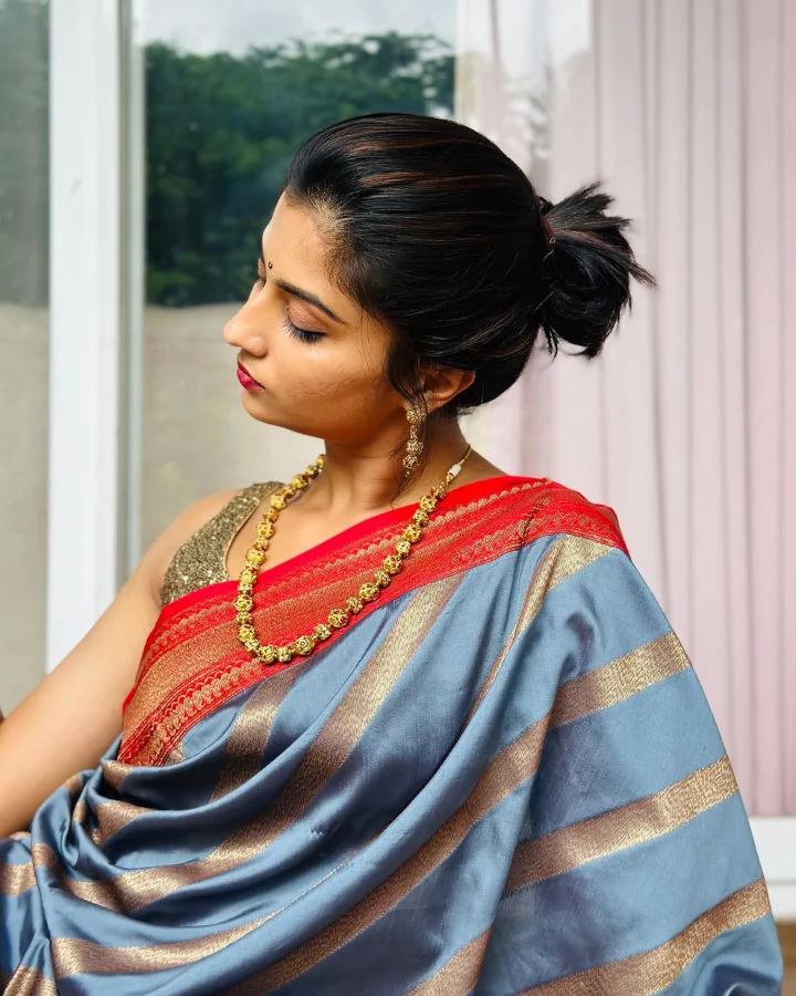 Rasika Wakharkar Looking Cute in Saree