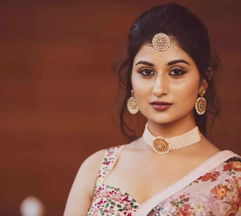 Rasika Wakharkar in Ashok Ma.Ma