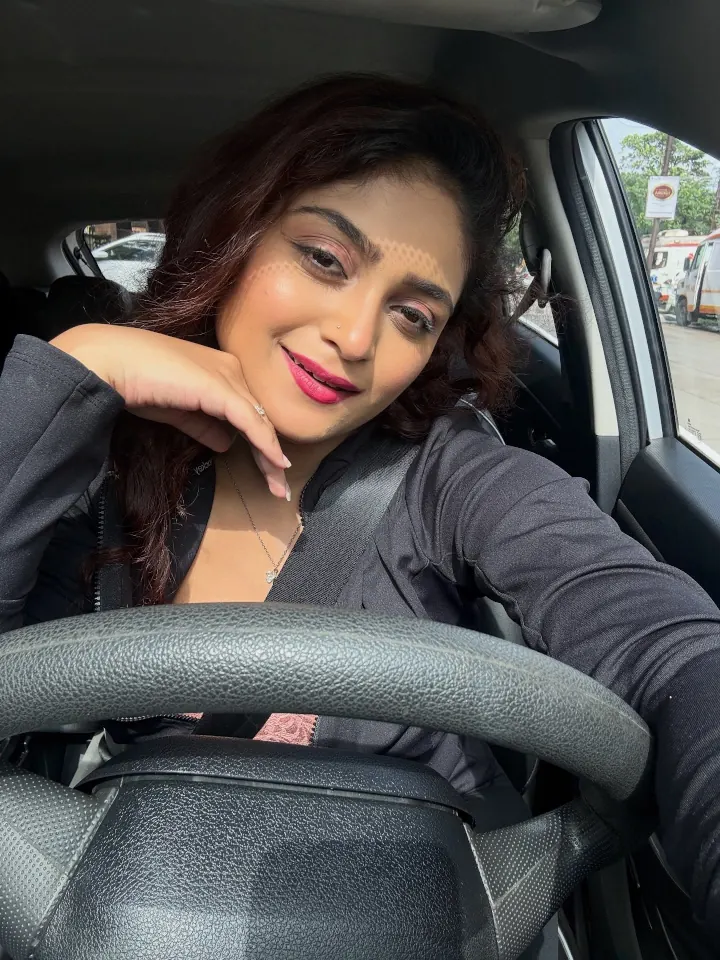 Sanjana Kale Looking Cute