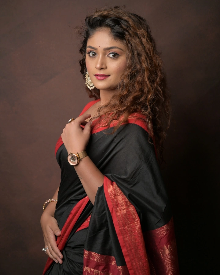 Sanjana Kale Saree Images