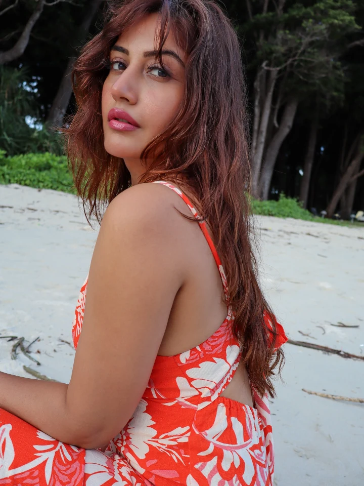 Surbhi Chandna Gorgeous Looks