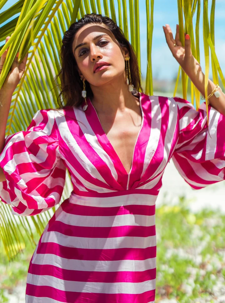 Surbhi Chandna viral