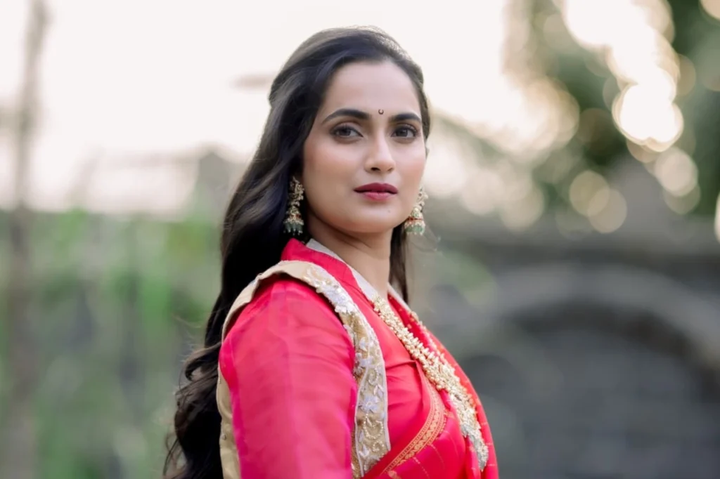 Aetashaa Sansgiri Biography