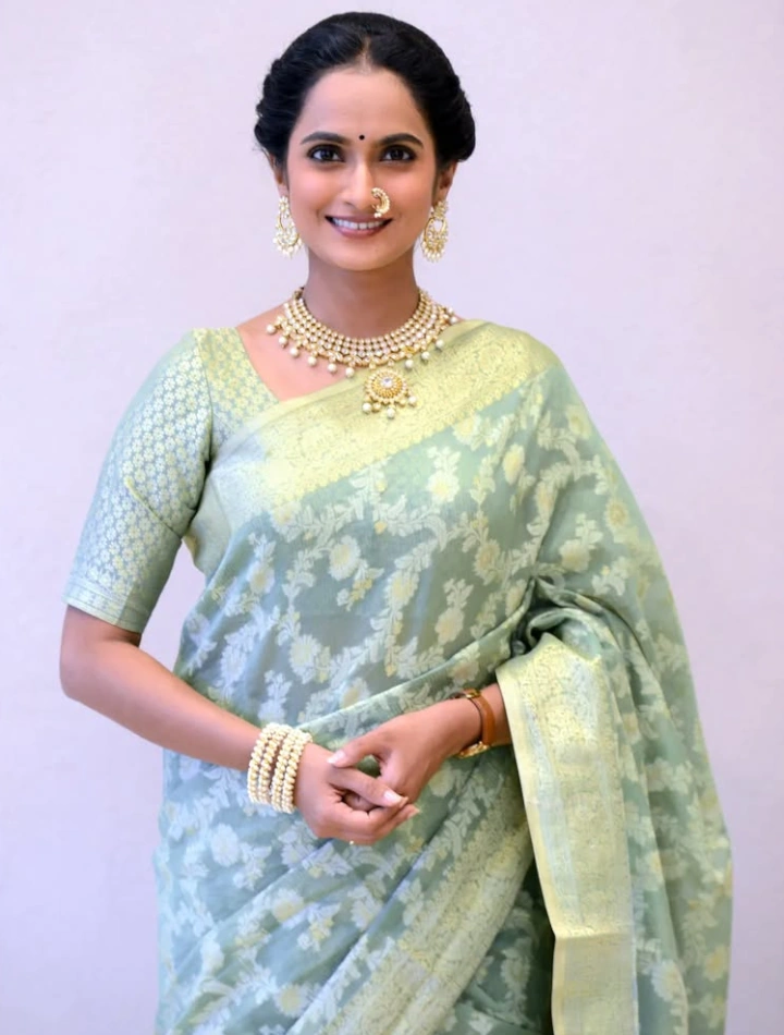 Aetashaa Sansgiri's Fabulous Indian Look