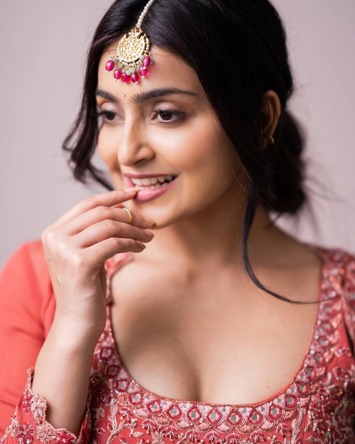 Avantika Mishra has featured in a Jewellery Advertisement