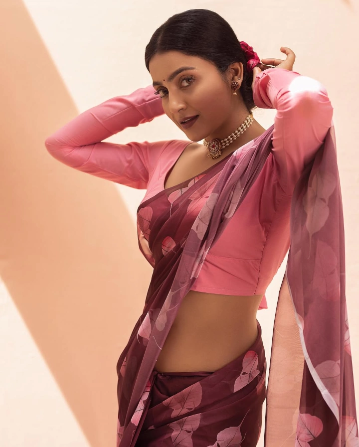 Avantika Mishra in an Extremely Lovely Saree