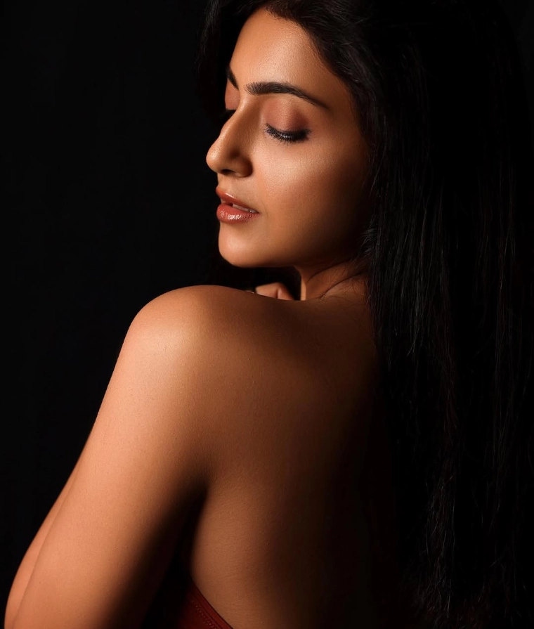 Avantika Mishra's Beautiful Backless Dress