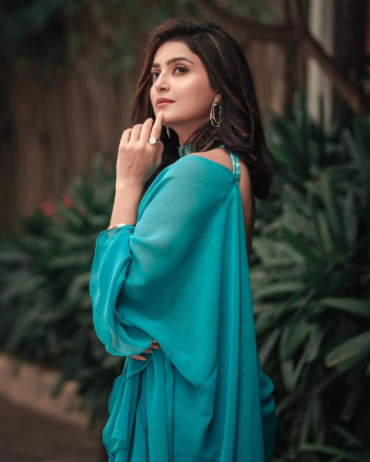 Avantika Mishra's Cutest Looks for Image