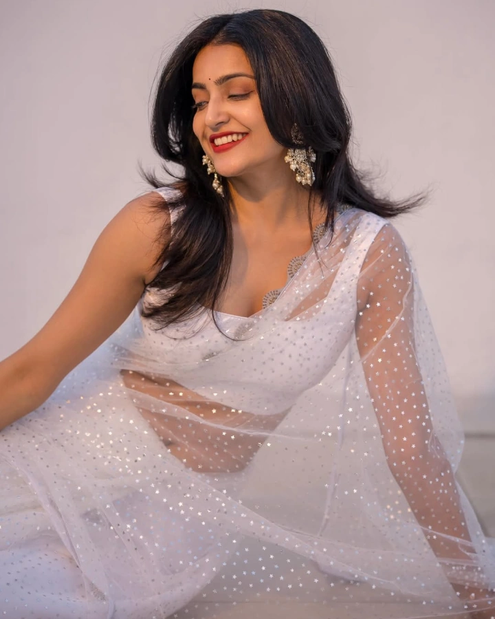 Avantika Mishra's Designer Blouse