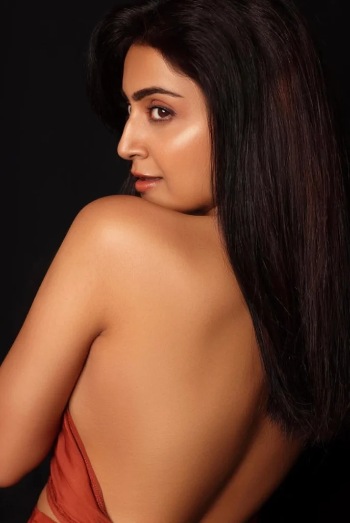 Avantika Mishra's beautiful back