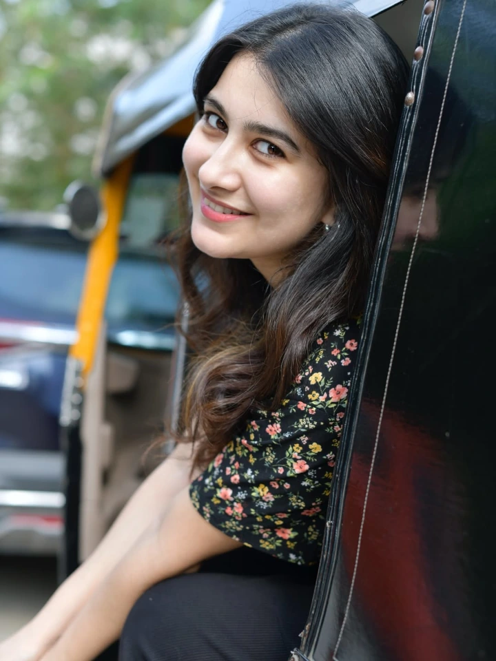 Nakshatra Medhekar Currently Lives in Mumbai, Maharashtra, India