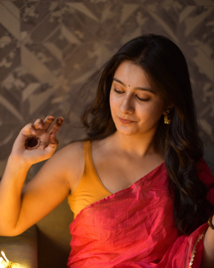 Nakshatra Medhekar Saree Image