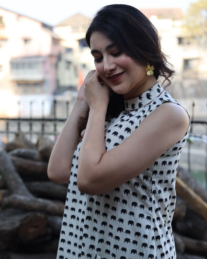 Nakshatra Medhekar in EID-E-GULABI