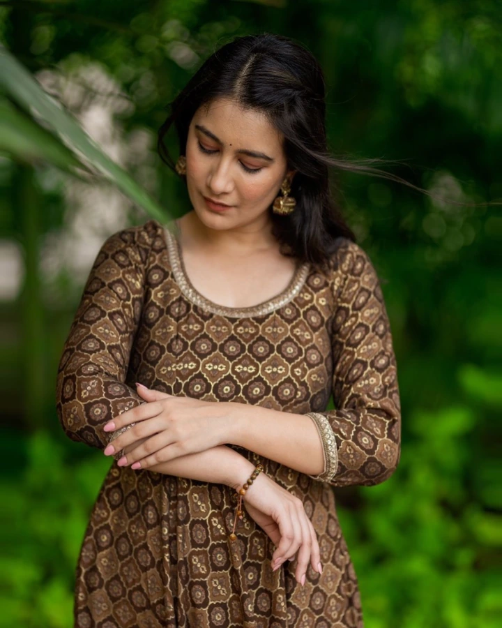 Nakshatra Medhekar in Saapala