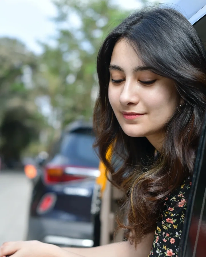 Nakshatra Medhekar's hometown is Thane, Maharashtra, India