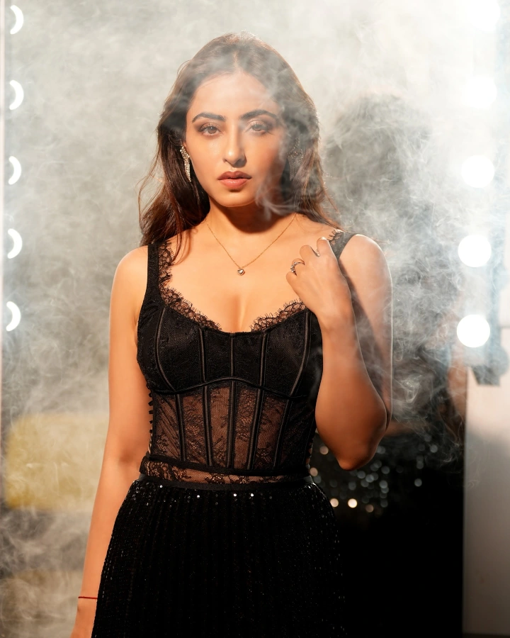 Niyati Fatnani was a participant in Fear Factor - Khatron Ke Khiladi Season 14