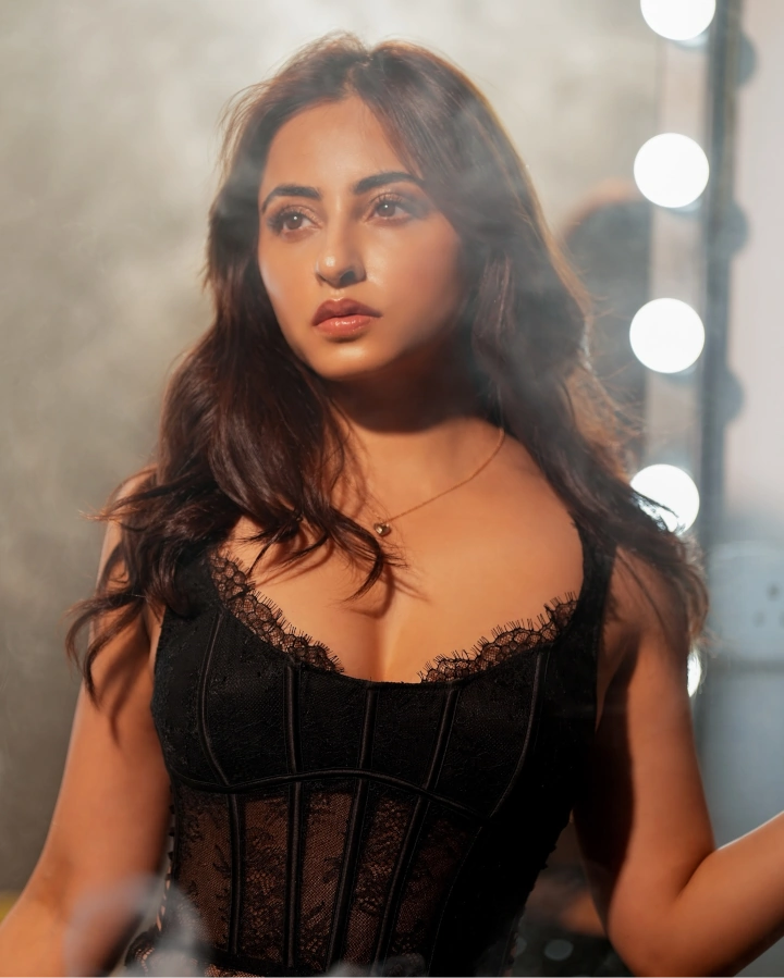 Niyati Fatnani's Hot & Spicy Image