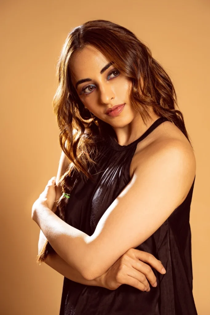 Niyati Fatnani's Hottest Looks