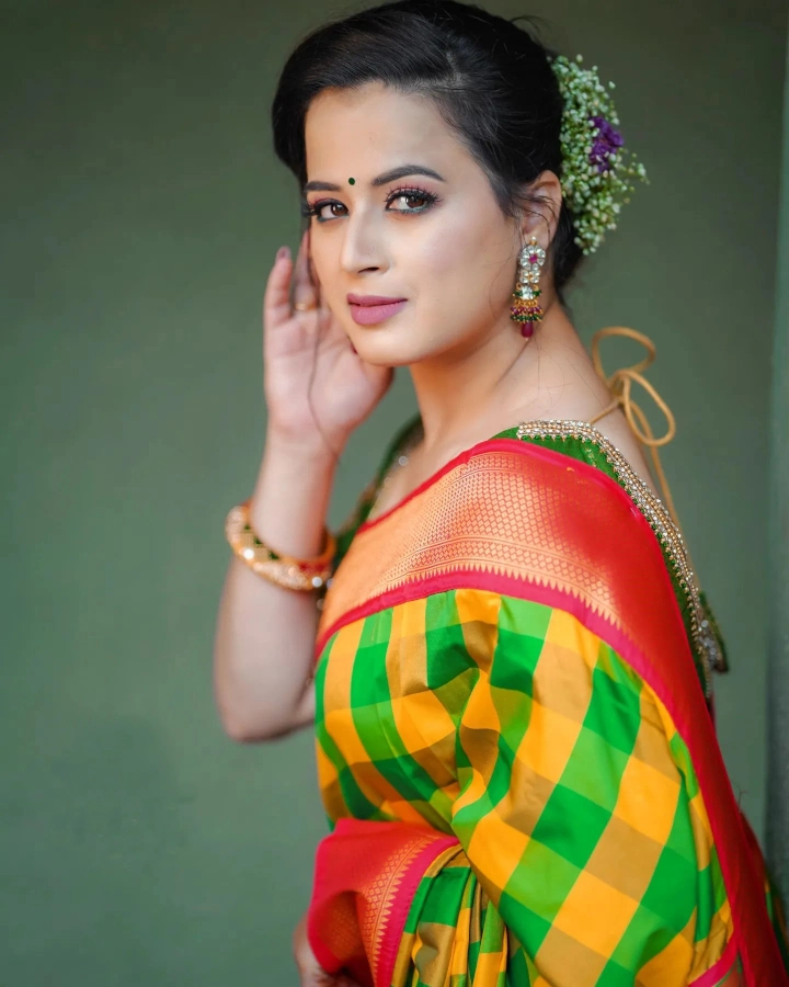 Prajakta Gaikwad has beautiful Dark Brown eyes