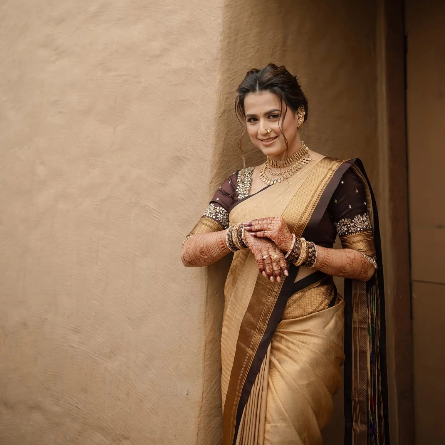 Prajakta Gaikwad in a Traditional Maharashtrian Look