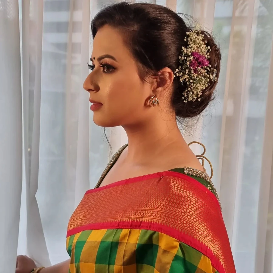 Prajakta Gaikwad in an Extremely Lovely Marathi Look