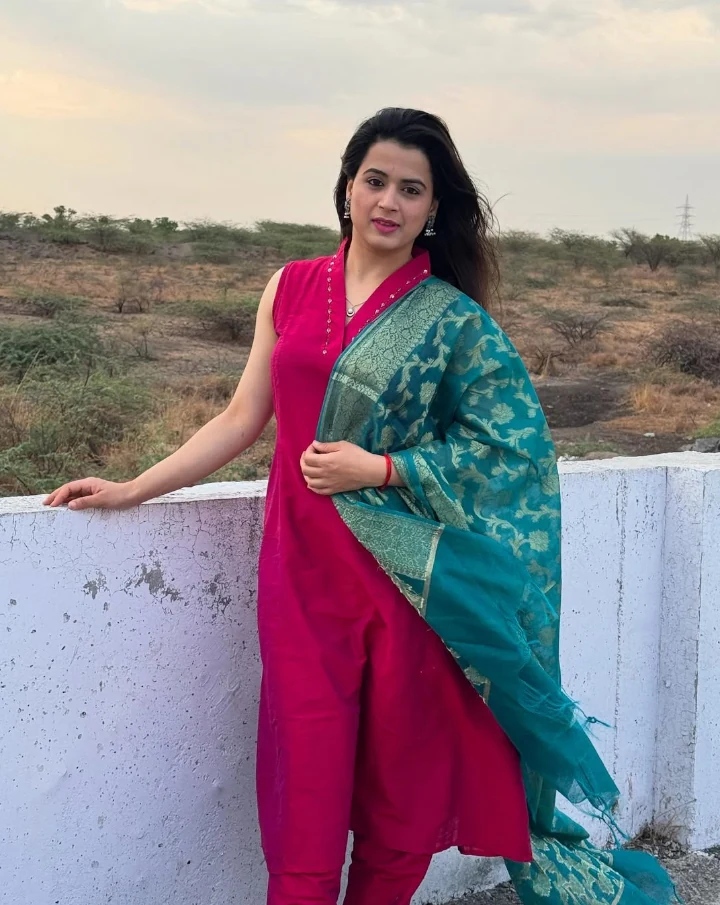 Prajakta Gaikwad looking Cute in Salwar Kameez