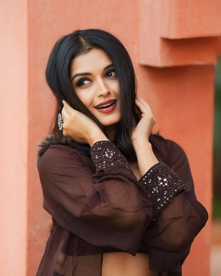 Priyanka Jain Weight