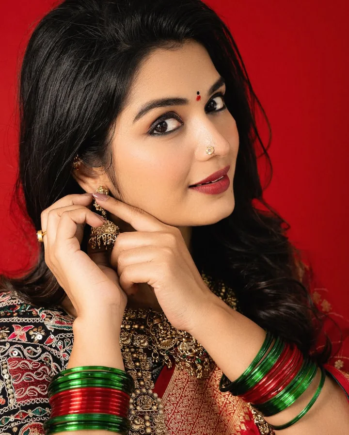 Priyanka Jain in Indian Traditional Saree