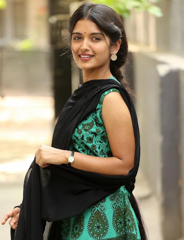 Priyanka Jain looking Cute in Salwar Kameez