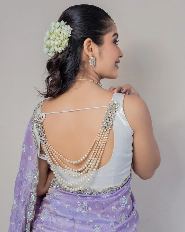 Priyanka Jain's Beautiful Back Image