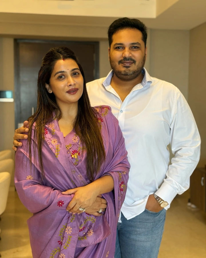 Ruchita Jadhav Family