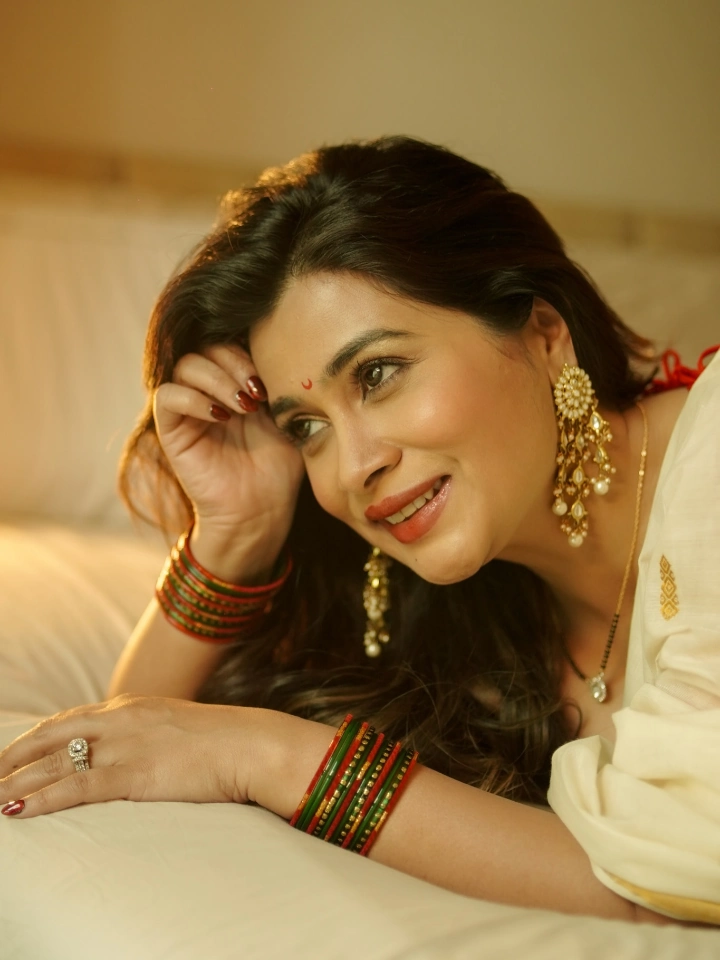 Ruchita Jadhav's Hot & Spicy Image