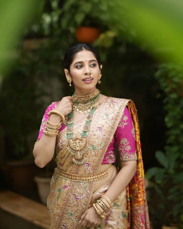 Sanika Kashikar in various India Jewellery Advertisements