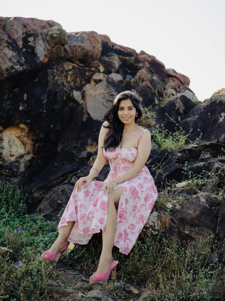 Sanika Kashikar's Beautiful Legs