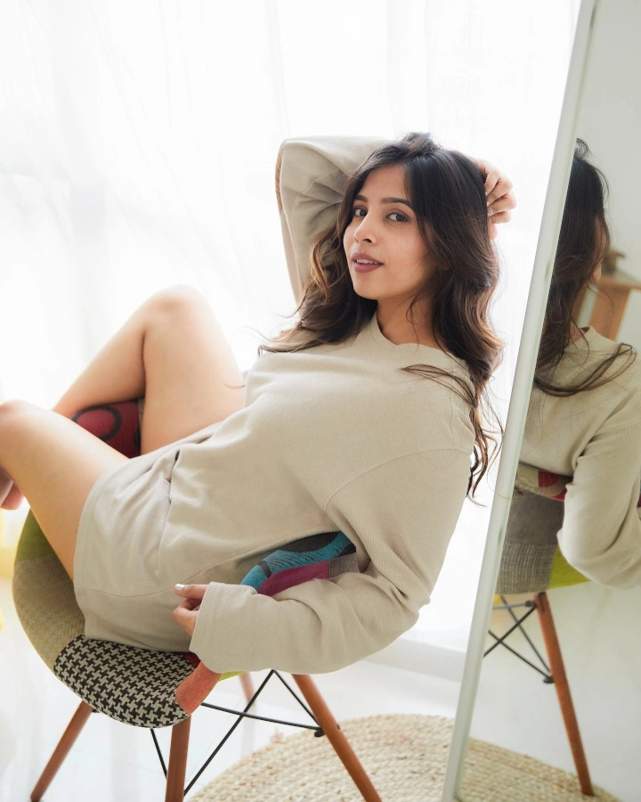 Sanika Kashikar's Gorgeous Thighs