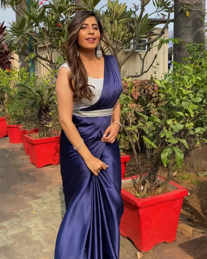 Sanika Kashikar's Hottest Looks