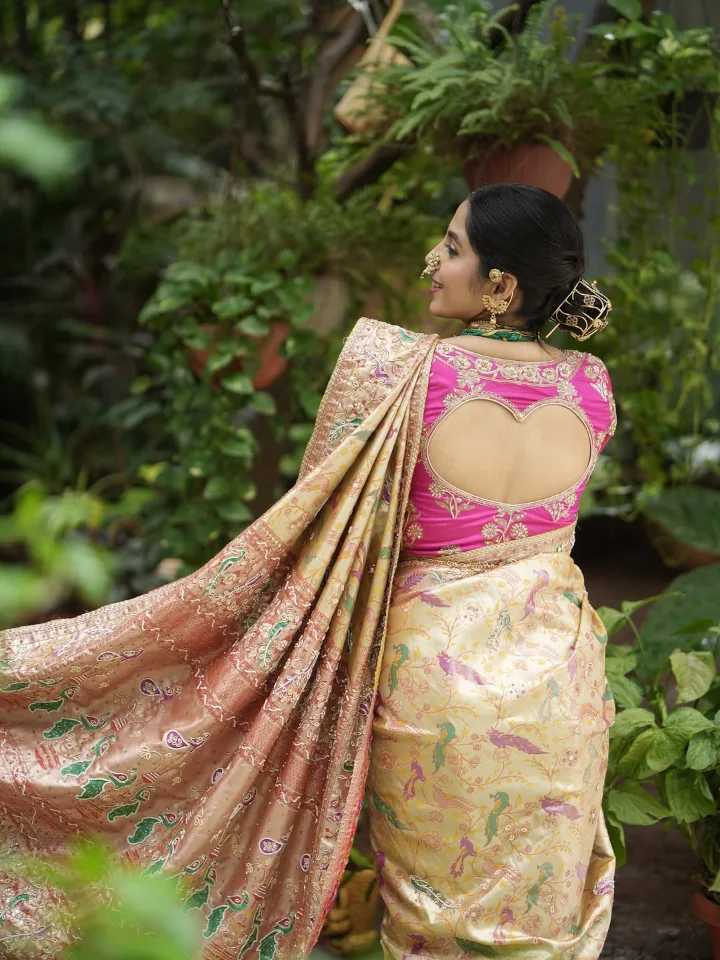Sanika Kashikar's beautiful back