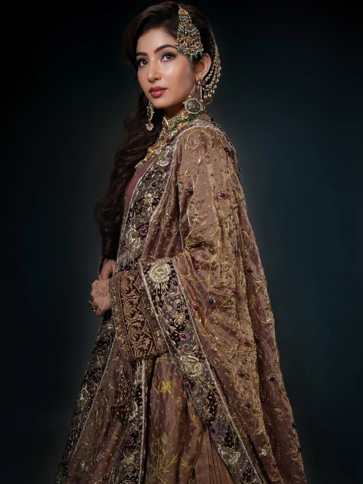 Sara Arjun as Yalina Jamali in Dhurandhar
