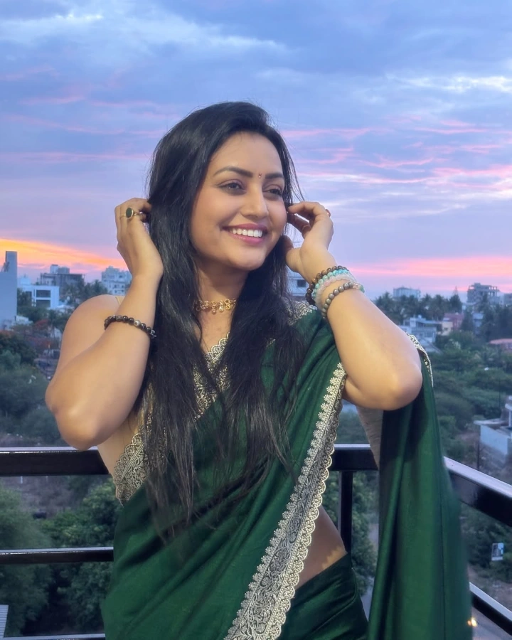 Sonali Patil's Favourite Outfits are Saree, Indian & Western Outfits