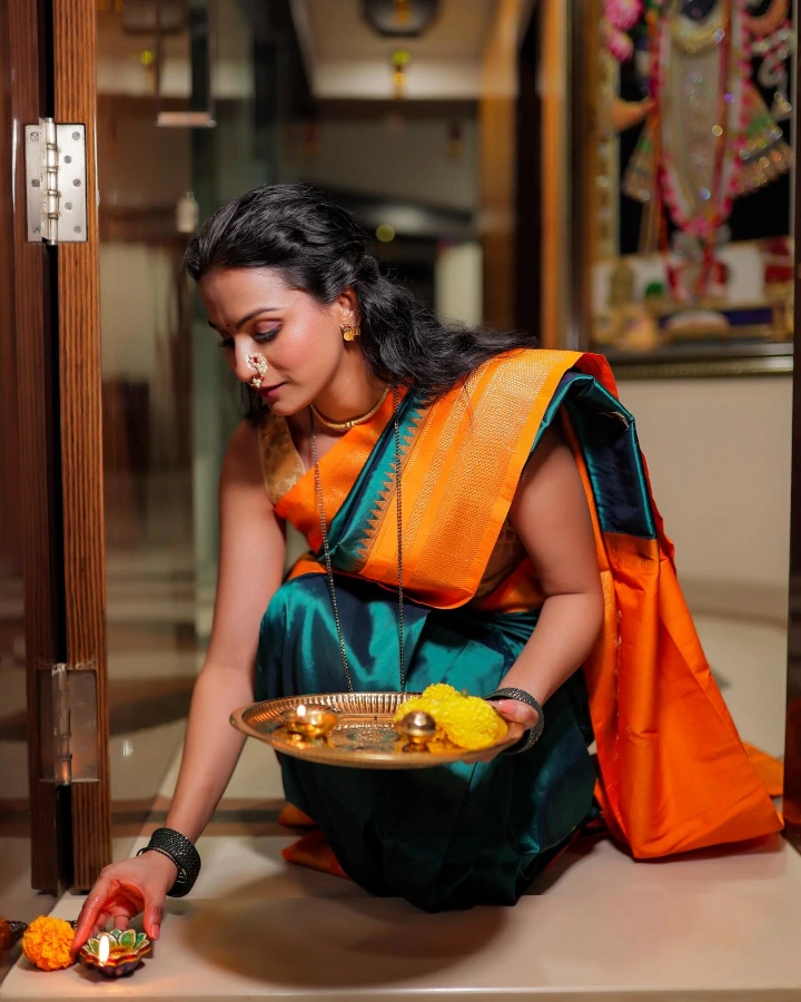 Suvedha Desai Social Media