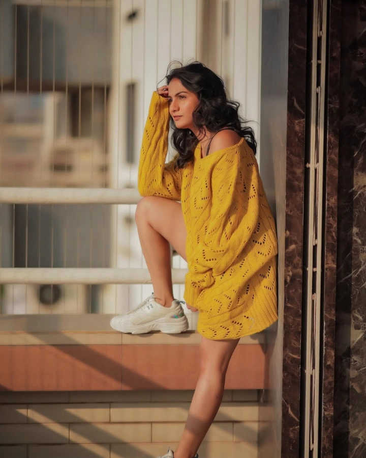 Suvedha Desai Twitter