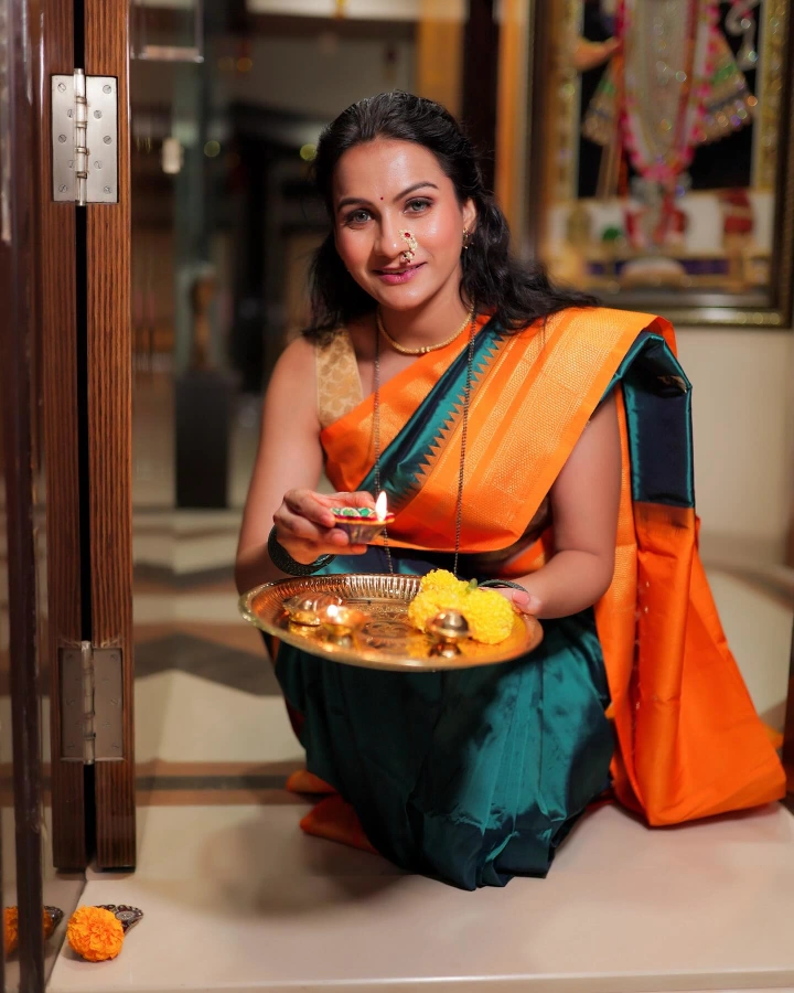 Suvedha Desai as Nishita Yuvraj Khandekar - Nishi in Tarini