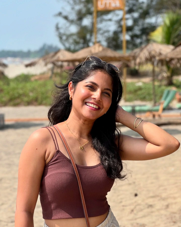 Vijaya Babar has beautiful Dark Brown eyes