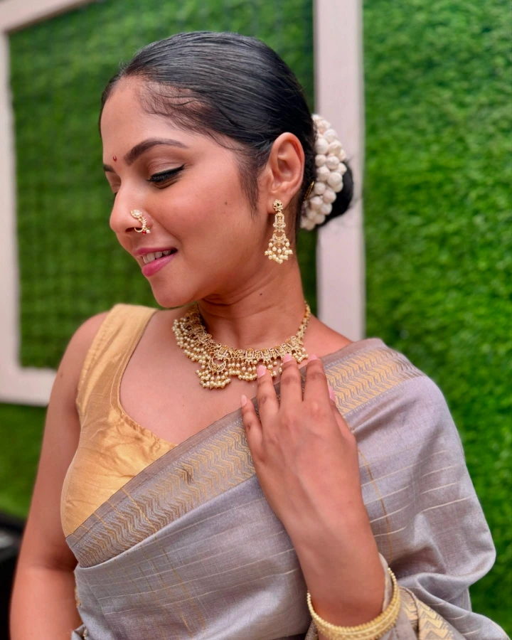 Vijaya Babar looking Cute in Saree