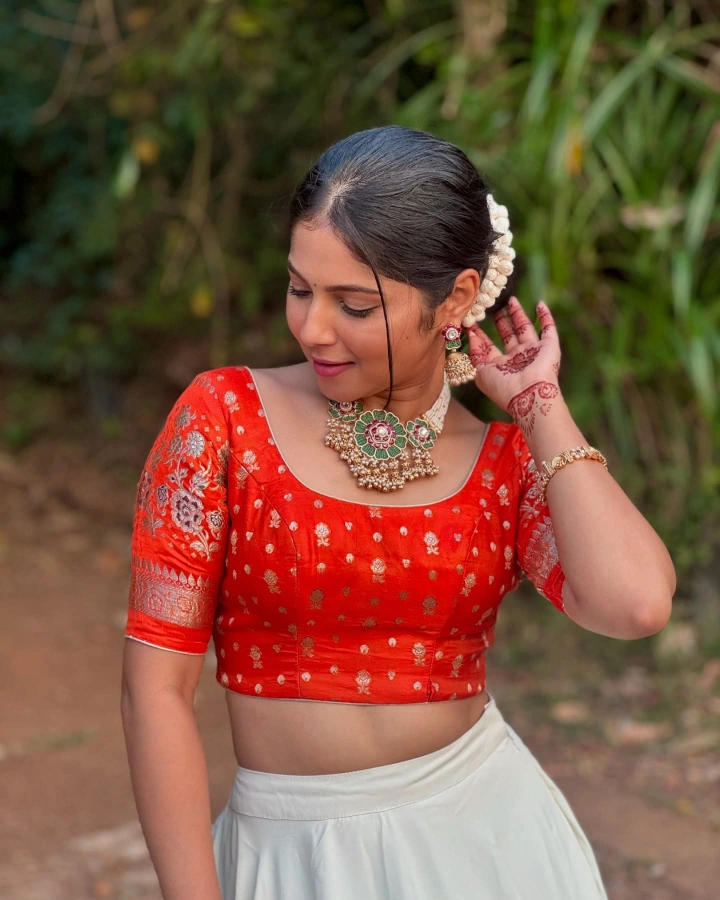 Vijaya Babar's Fabulous Indian Look